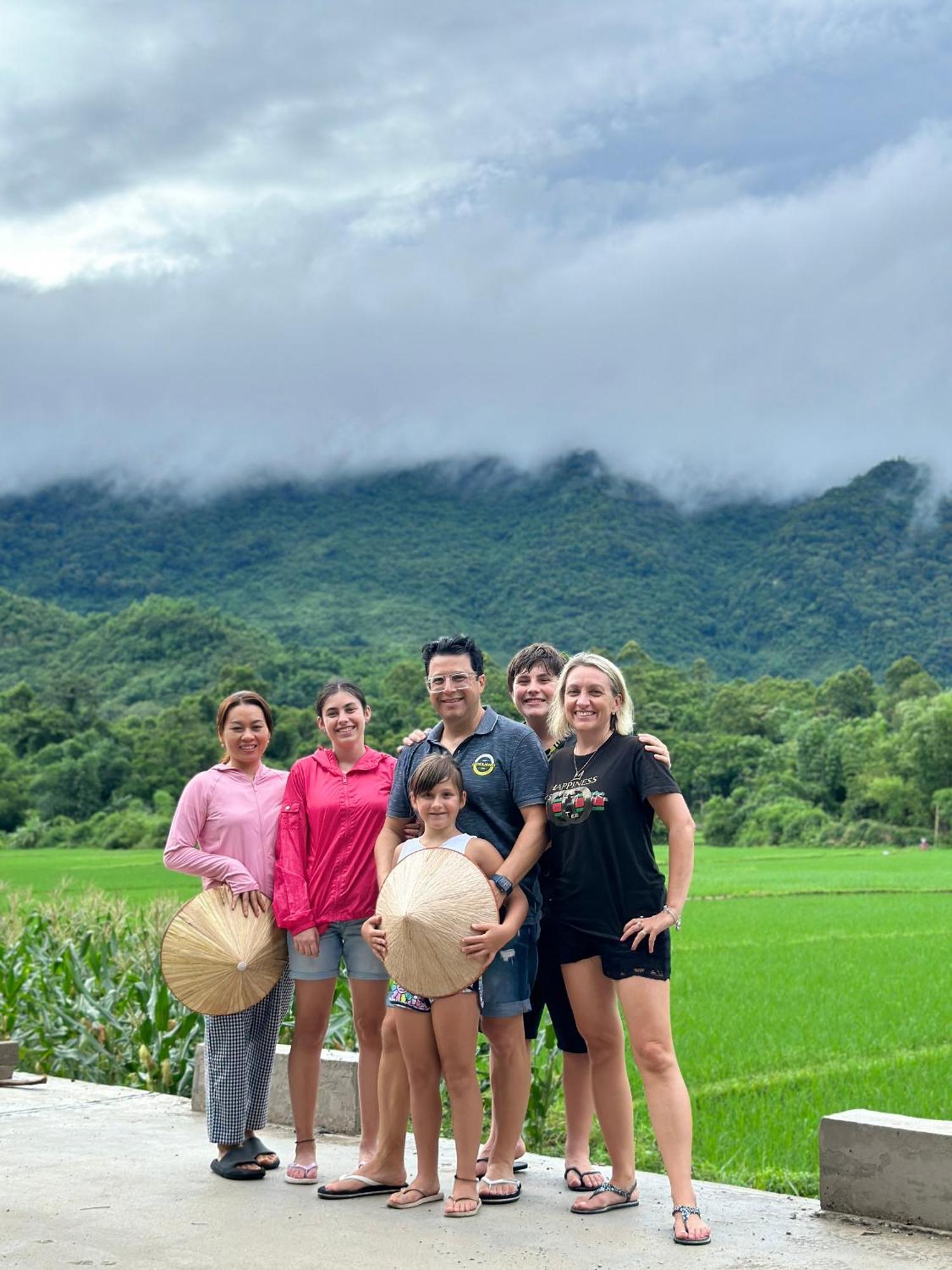 Thao Ly Homestay Mai Chau Hoa Binh Luaran gambar