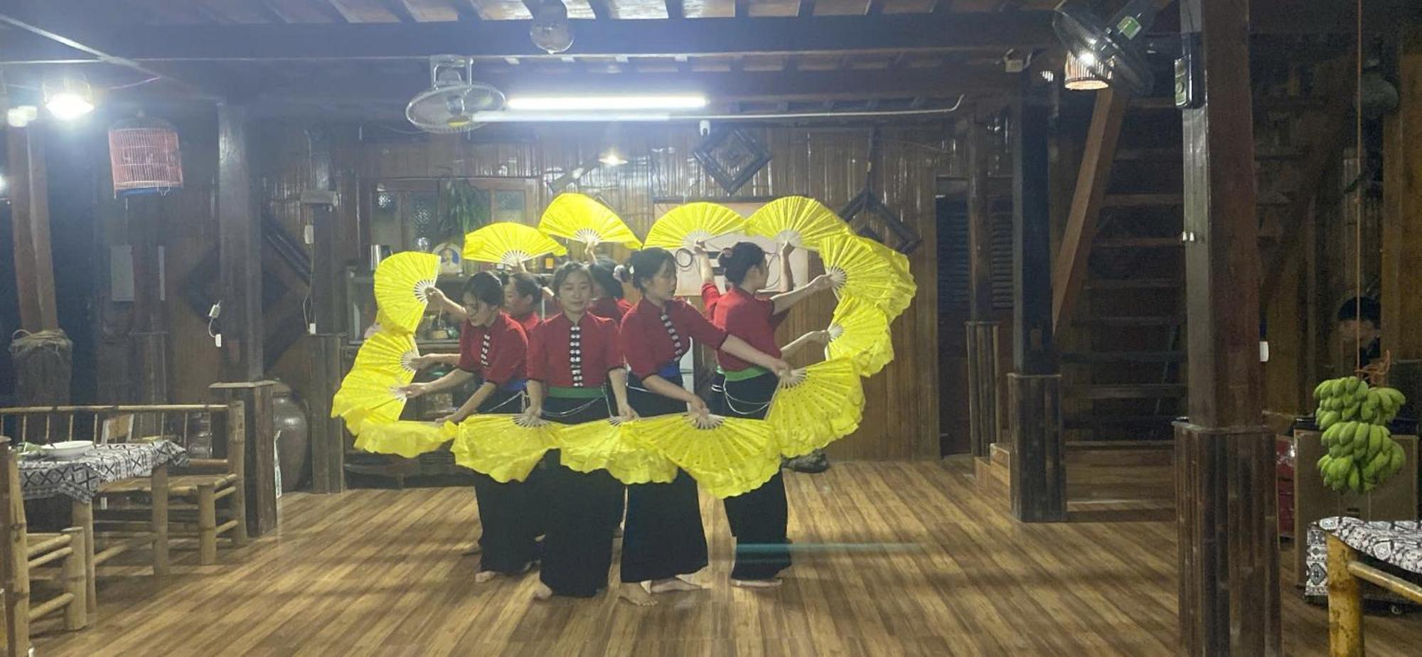 Thao Ly Homestay Mai Chau Hoa Binh Luaran gambar