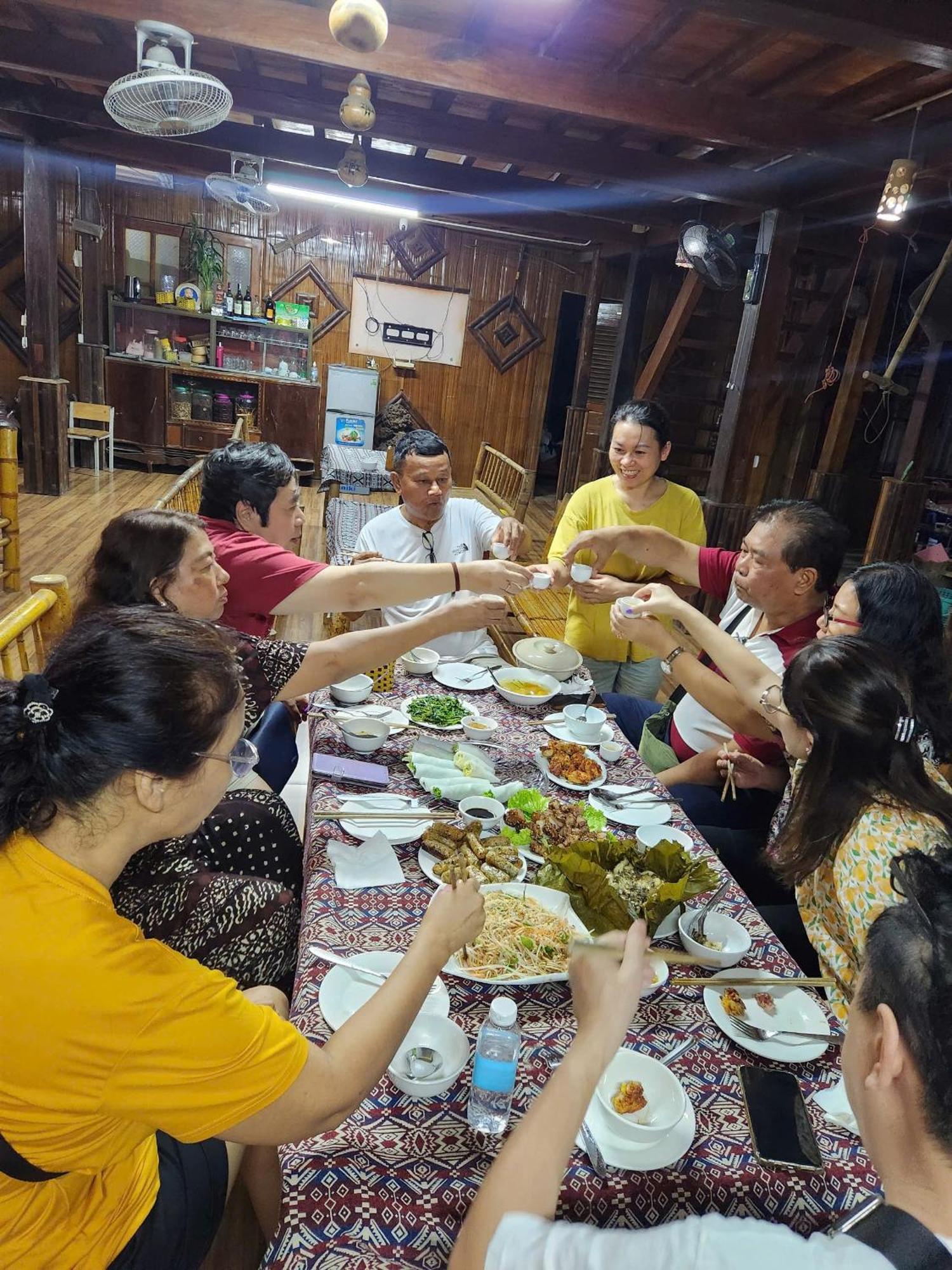 Thao Ly Homestay Mai Chau Hoa Binh Luaran gambar