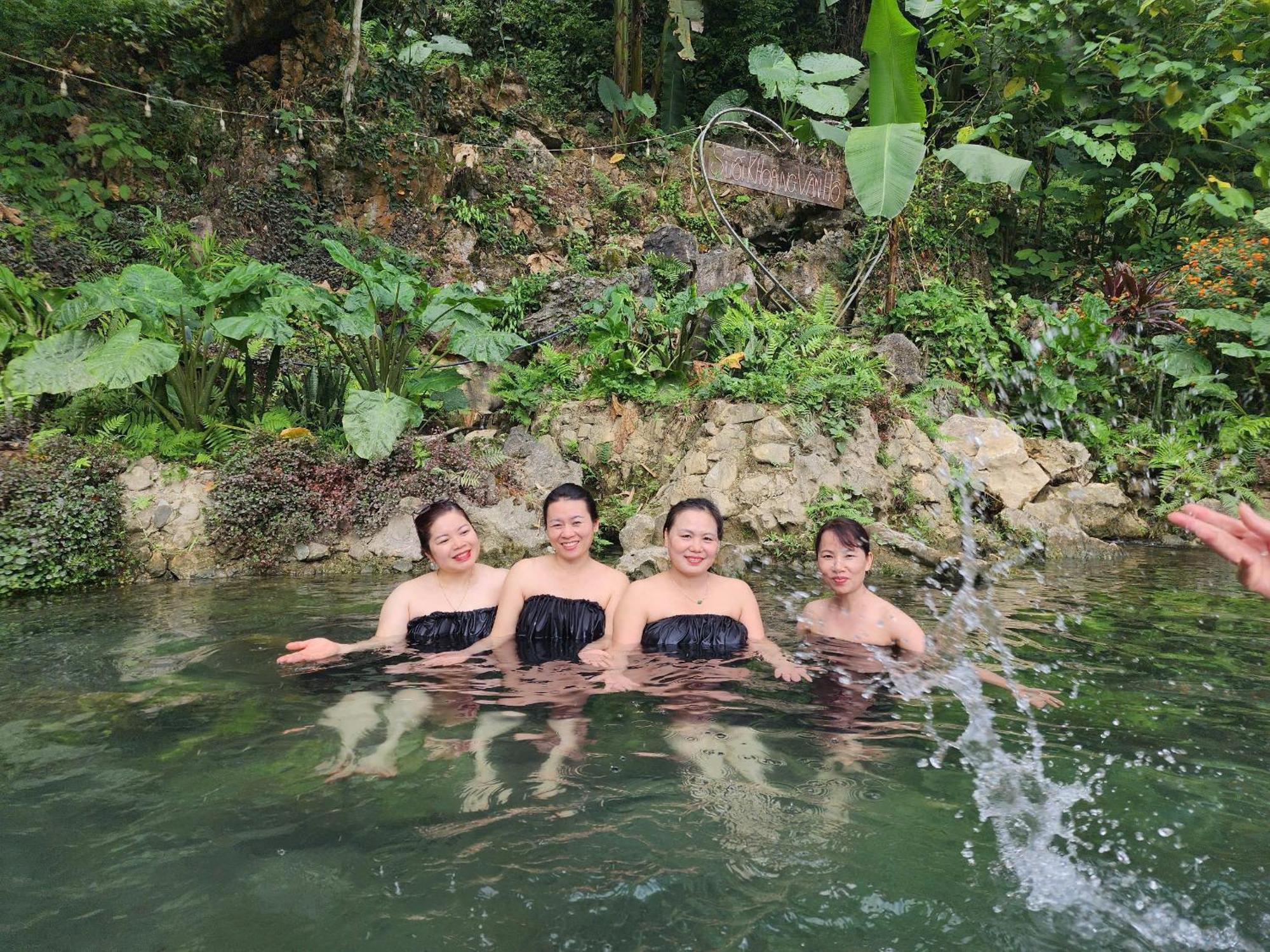 Thao Ly Homestay Mai Chau Hoa Binh Luaran gambar